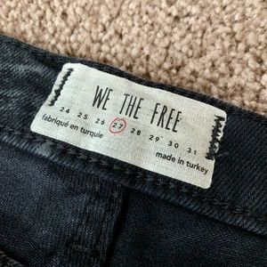 Free People Jeans - Free People Black Distressed Skinny Jeans BNWT Free People Jeans - Free People Black Distressed Skinny Jeans BNWT